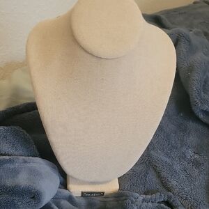 Cream Necklace Display Stand Stella And Dot